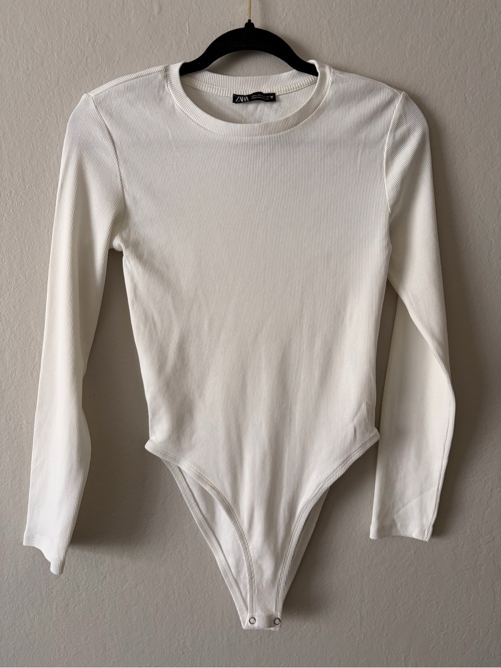 Zara Cream Long-Sleeve Ribbed Bodysuit